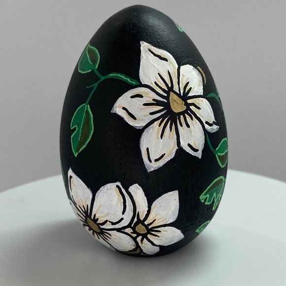 Handpainted Wooden Egg Decor Gift - Magnolia Blossom - Picture 5 of 5